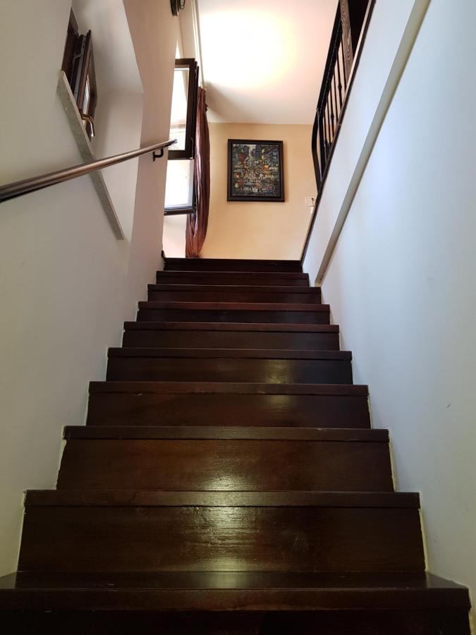 Captain'S Residence روفينج المظهر الخارجي الصورة